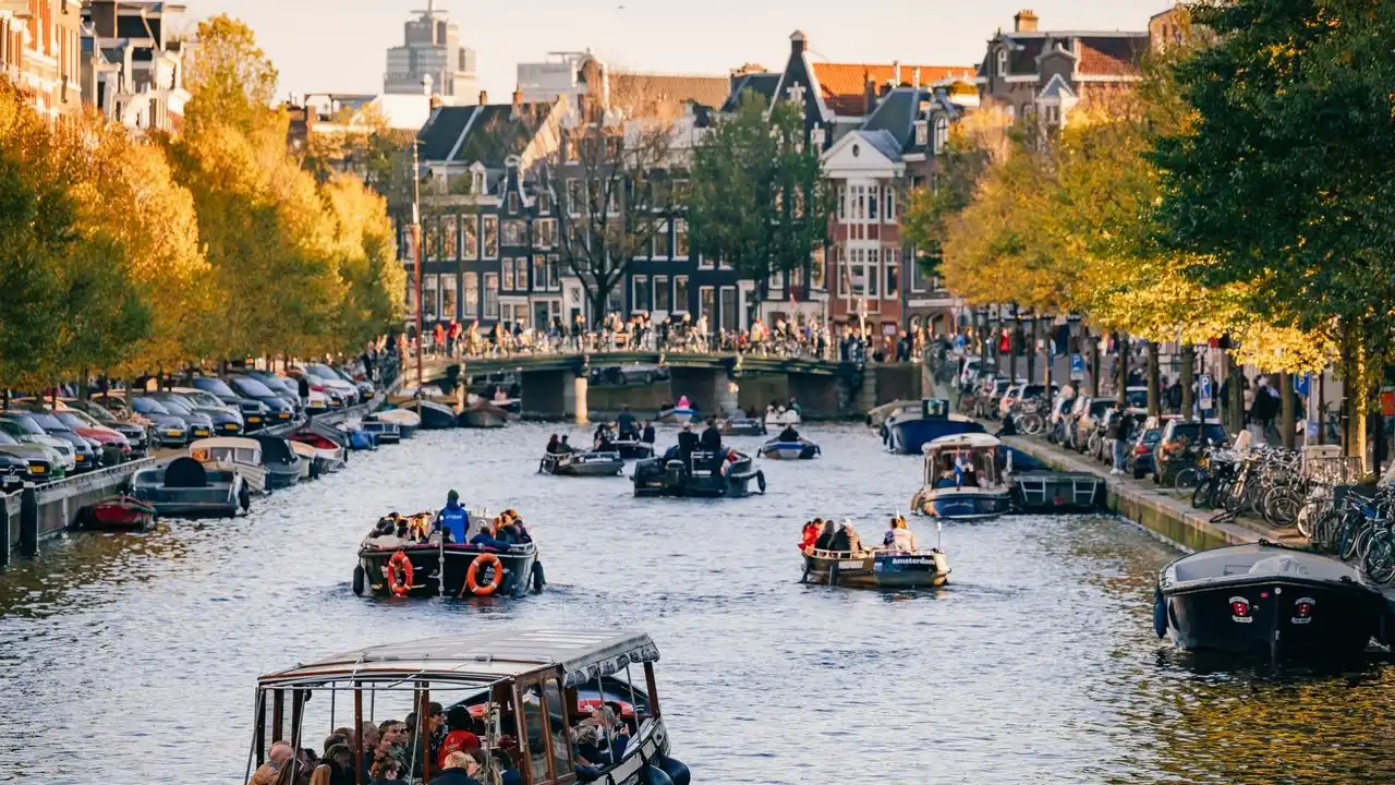 English Speakers Consistently Make These 7 Mistakes In Dutch