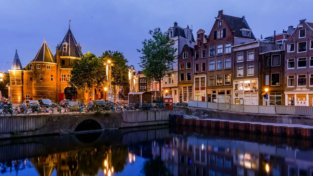 How Long Does It Take To Learn Dutch?